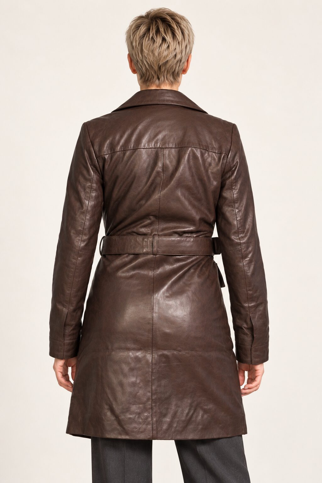 Bariloche dark brown leather coat for women, back view