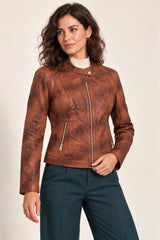 Tifrano Perugia walnut brown leather jacket for women – three-quarter view