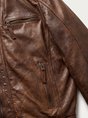 Brujas brown leather jacket for men, leather texture close-up detail | Tifrano genuine leather