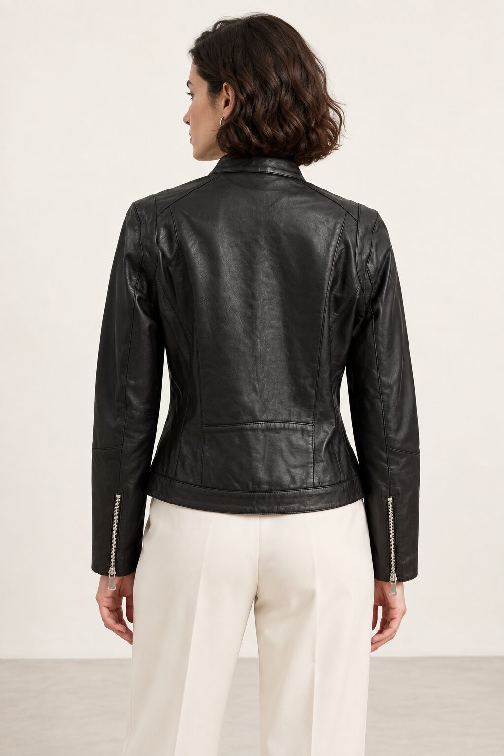 Verona black leather jacket for women, back view